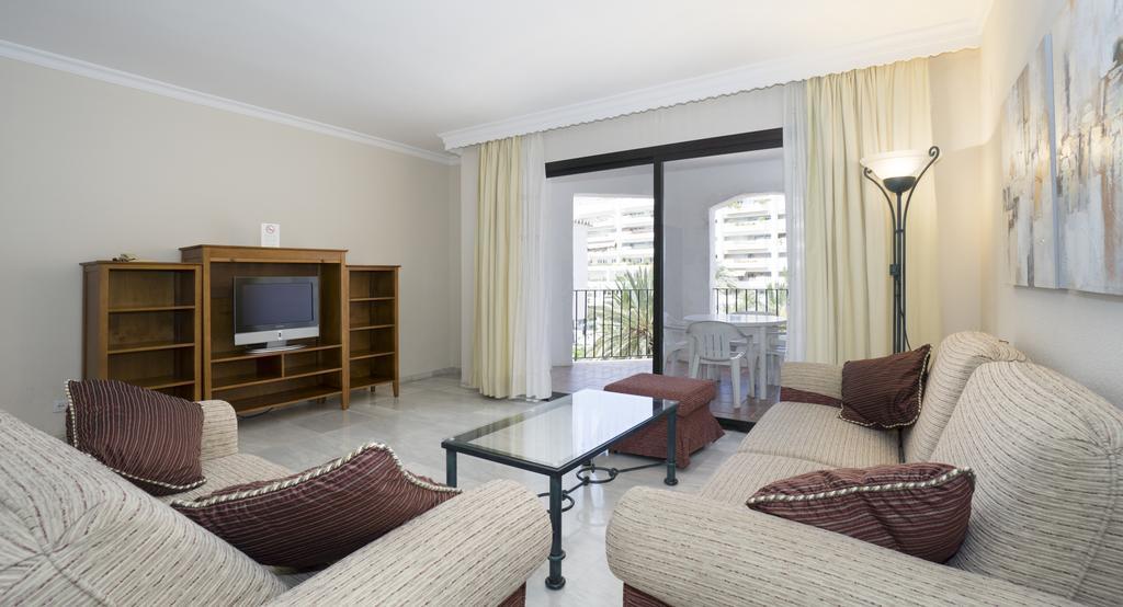 Apartamento Club Jardines Del Puerto Marbella Exterior foto