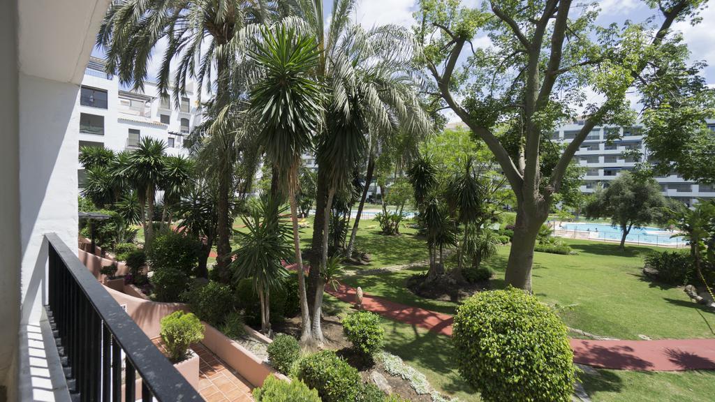 Apartamento Club Jardines Del Puerto Marbella Exterior foto