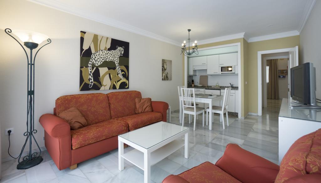 Apartamento Club Jardines Del Puerto Marbella Exterior foto