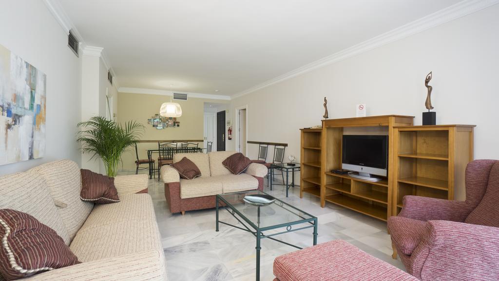 Apartamento Club Jardines Del Puerto Marbella Exterior foto