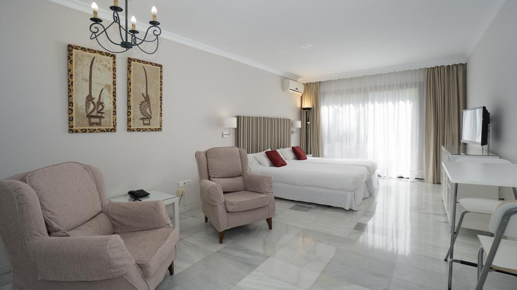 Apartamento Club Jardines Del Puerto Marbella Exterior foto